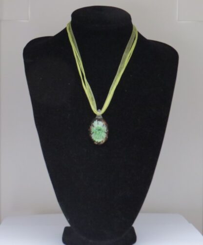 Oval Murano Glass Necklace in Green