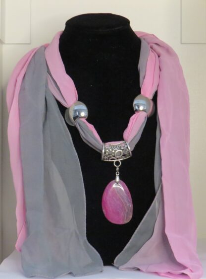 Rose Agate Stone Scarf in Pink