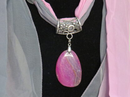 Rose Agate Stone Scarf in Pink - Image 2