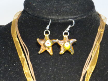 Star Earrings and Necklace in Brown - Image 3