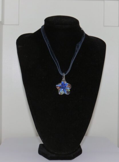 Tulip Star Murano Glass Necklace in Blue