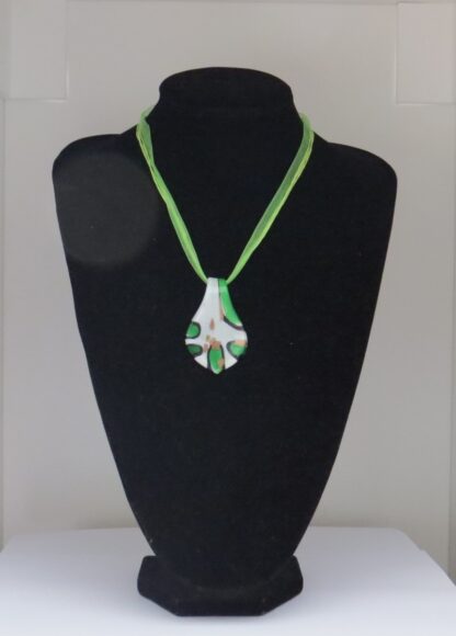 White Drip Murano Glass Necklace in Green