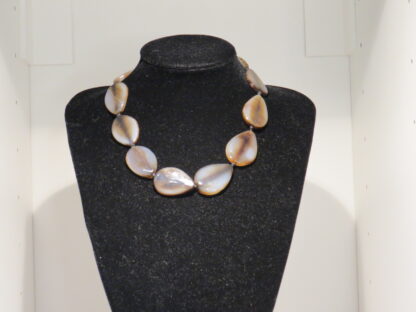 Gris Agate Short Necklace - Image 2